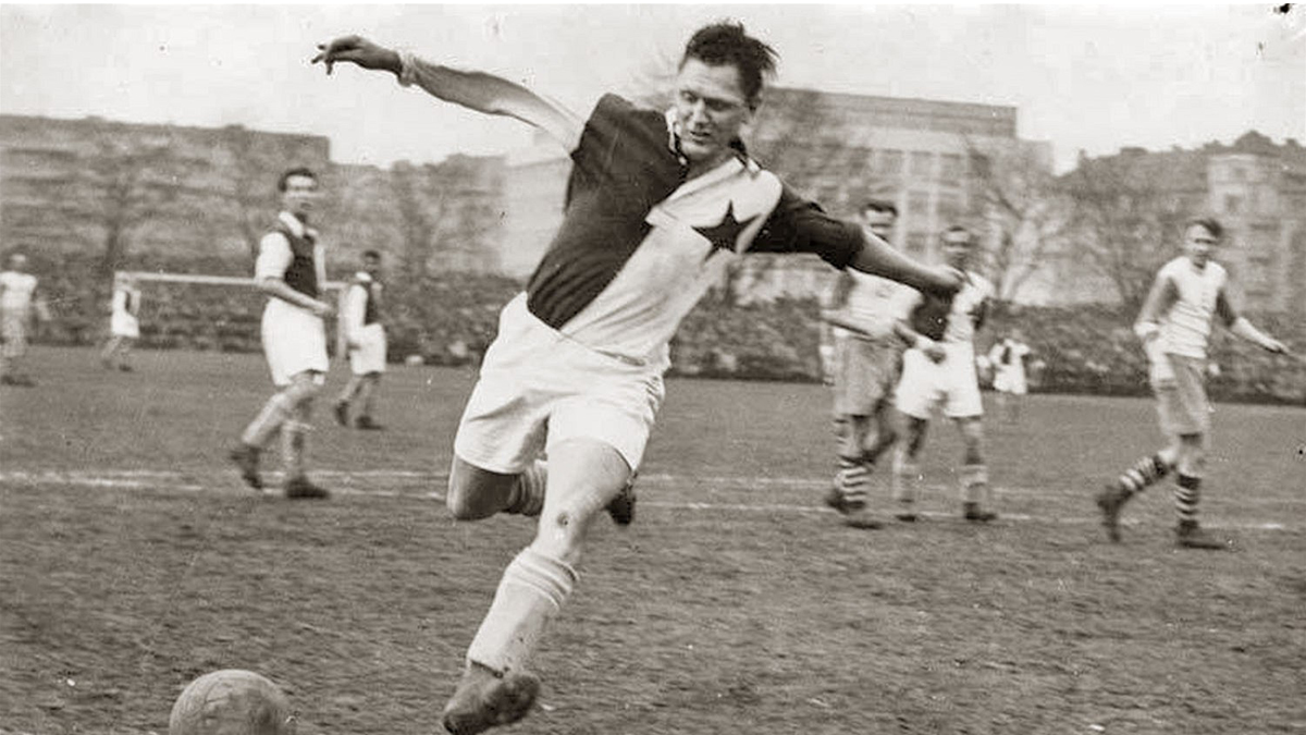 Josef Bican, el goleador temerario